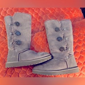 UGG Women's Bailey Button Triplet II Winter Boot